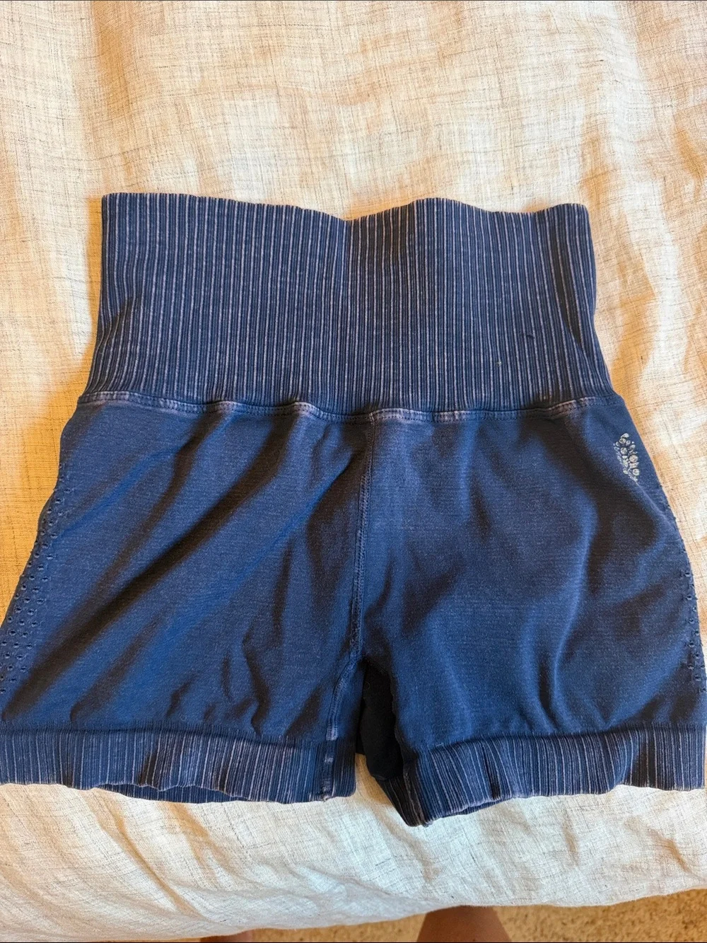FP Movement by Free People Good Karma High Rise Run Shorts Navy, XS - Picture 2 of 3